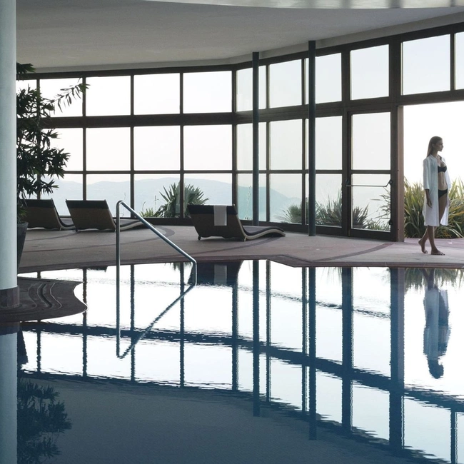 cover image of the auction item