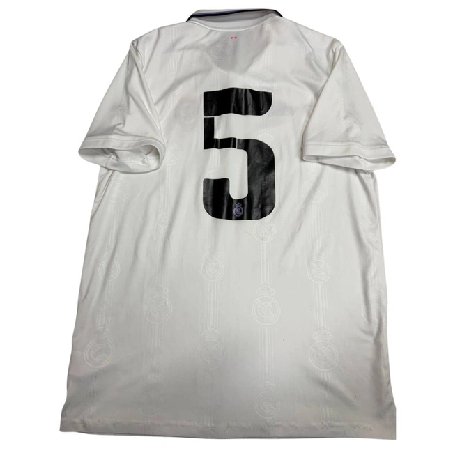 cover image of the auction item