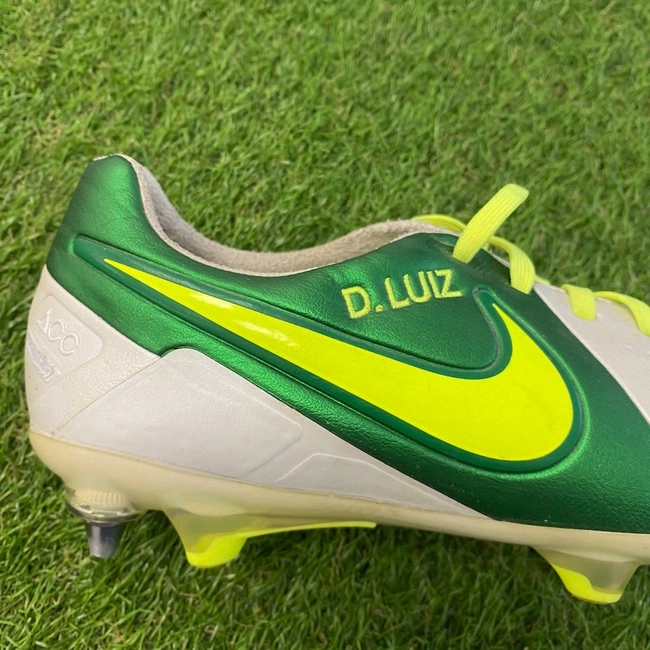 cover image of the auction item