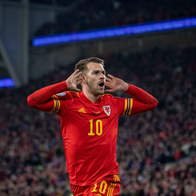 cover image of the auction item