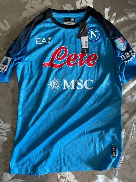 cover image of the auction item