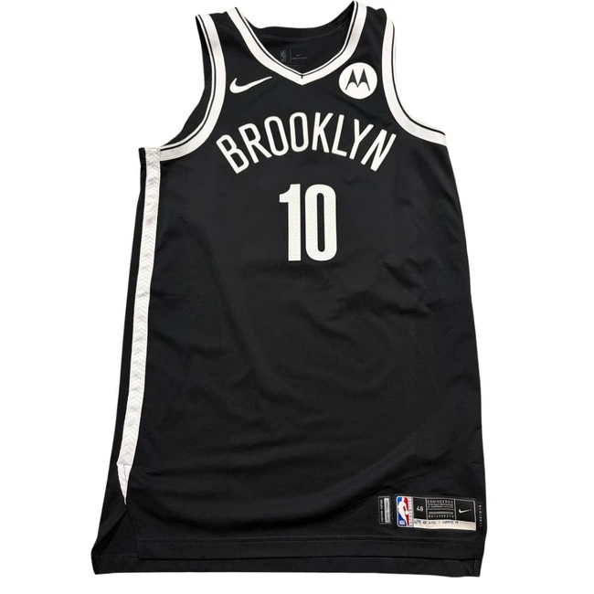 cover image of the auction item