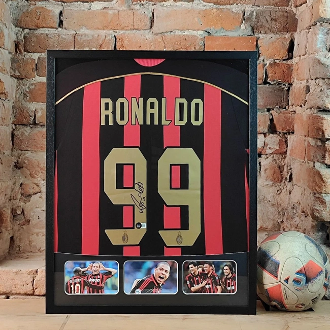 cover image of the auction item