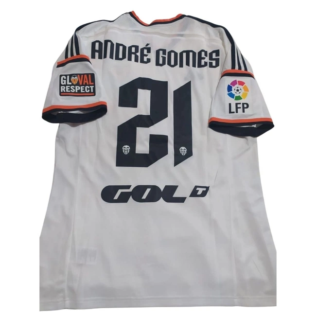 cover image of the auction item