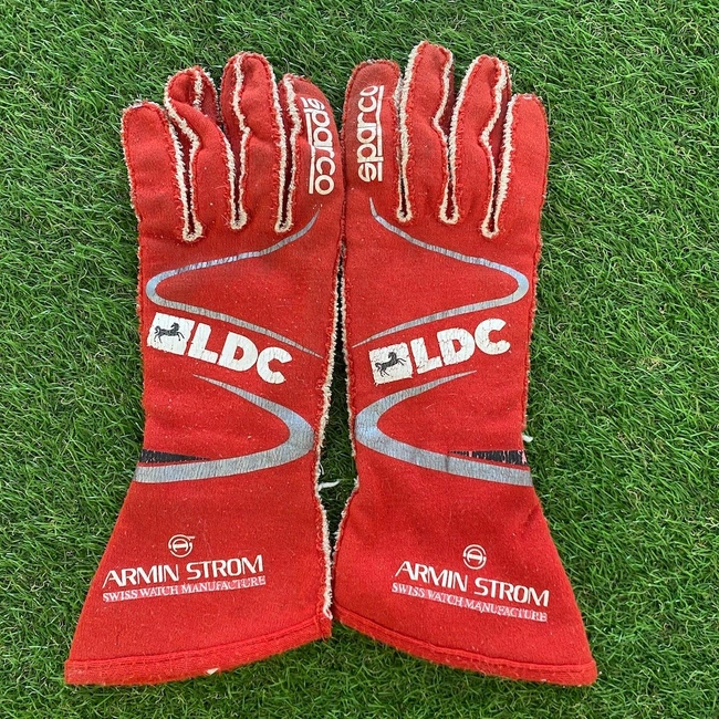 cover image of the auction item