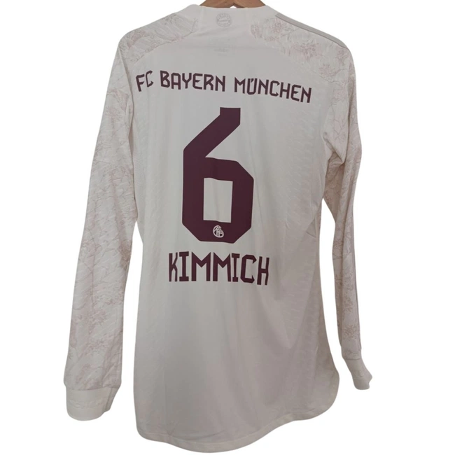 cover image of the auction item