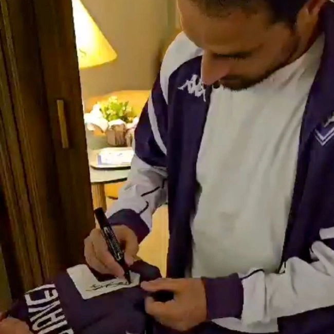 cover image of the auction item