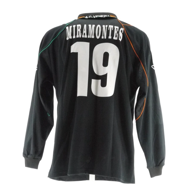 cover of the auction item