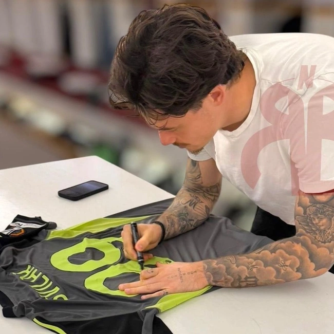 cover of the auction item