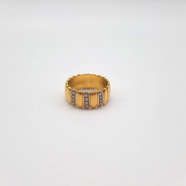 cover image of the auction item