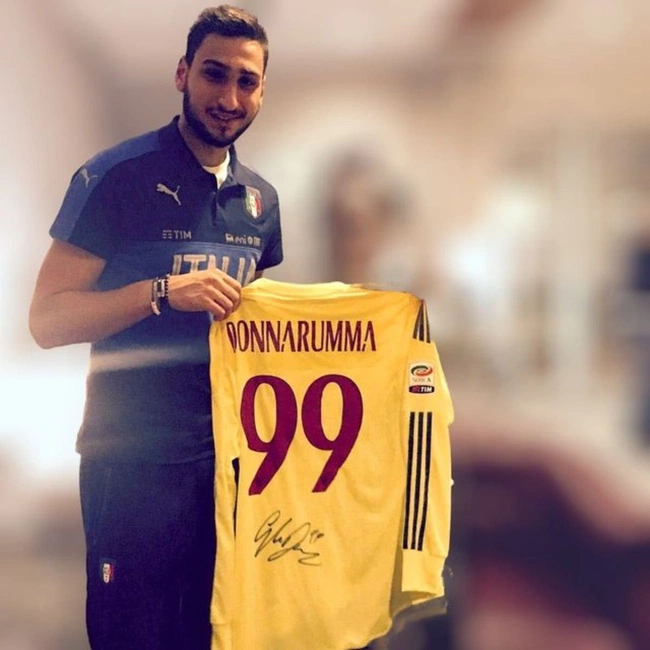 cover of the auction item