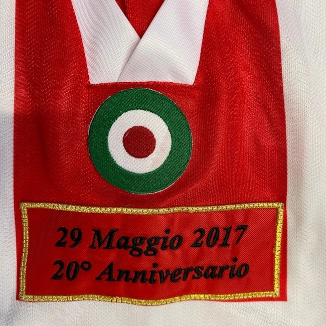 cover image of the auction item