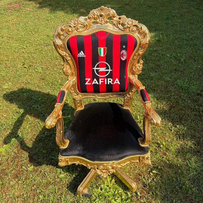 cover of the auction item