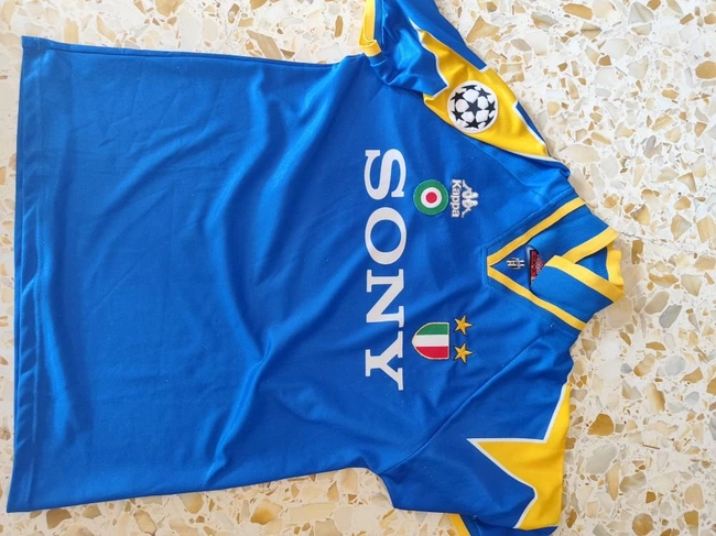 cover image of the auction item