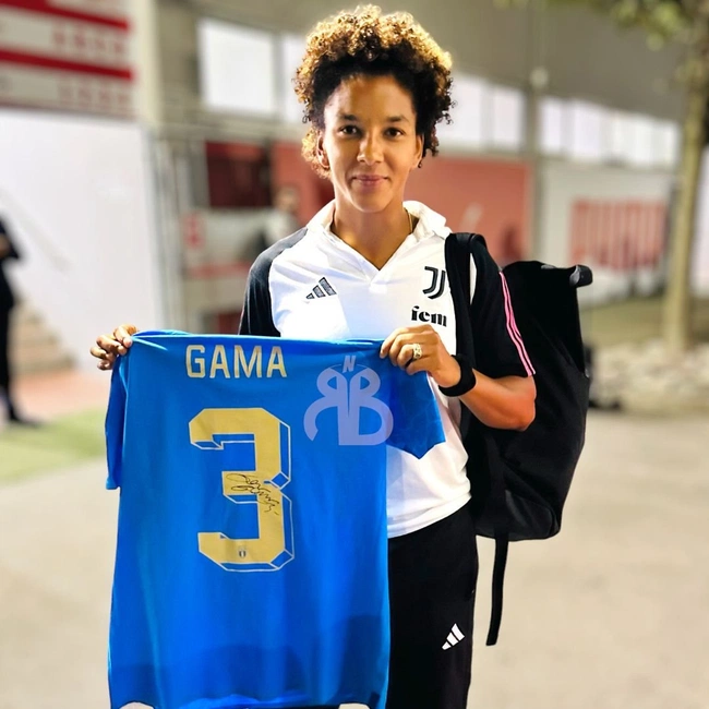 cover image of the auction item