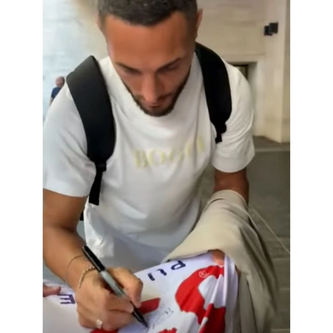 cover image of the auction item