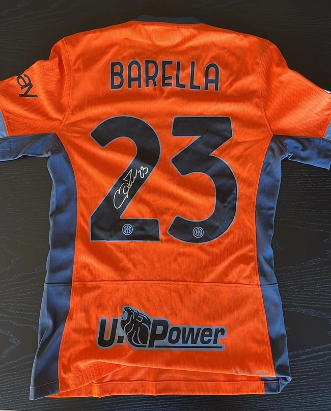 cover image of the auction item