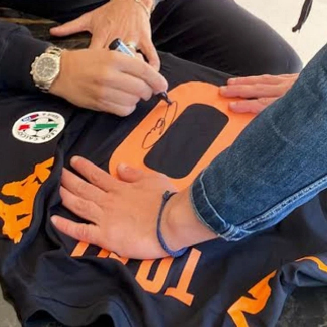 cover image of the auction item