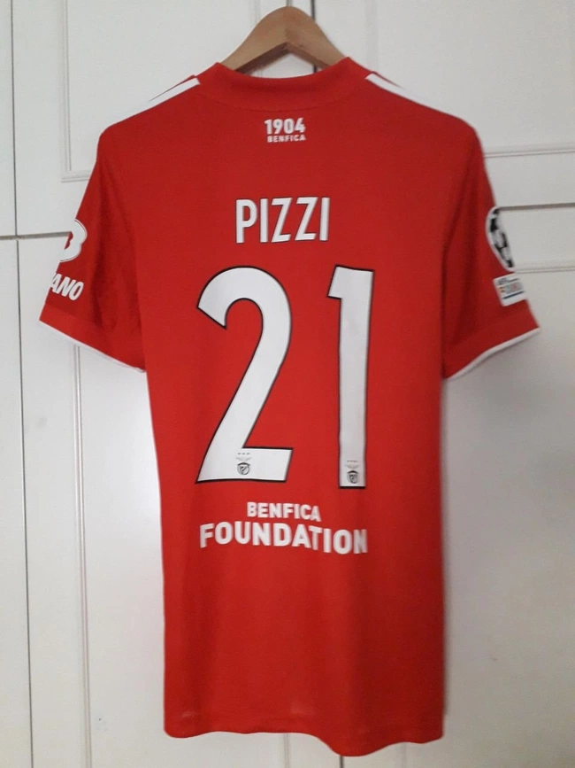 cover image of the auction item