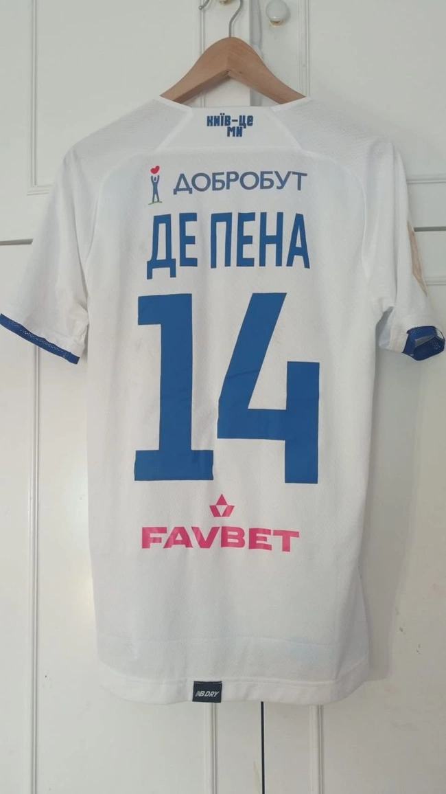 cover image of the auction item