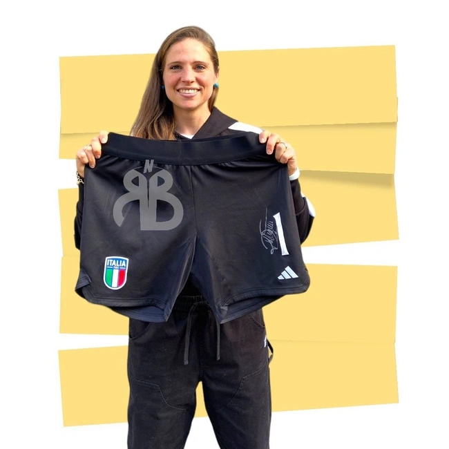 cover image of the auction item