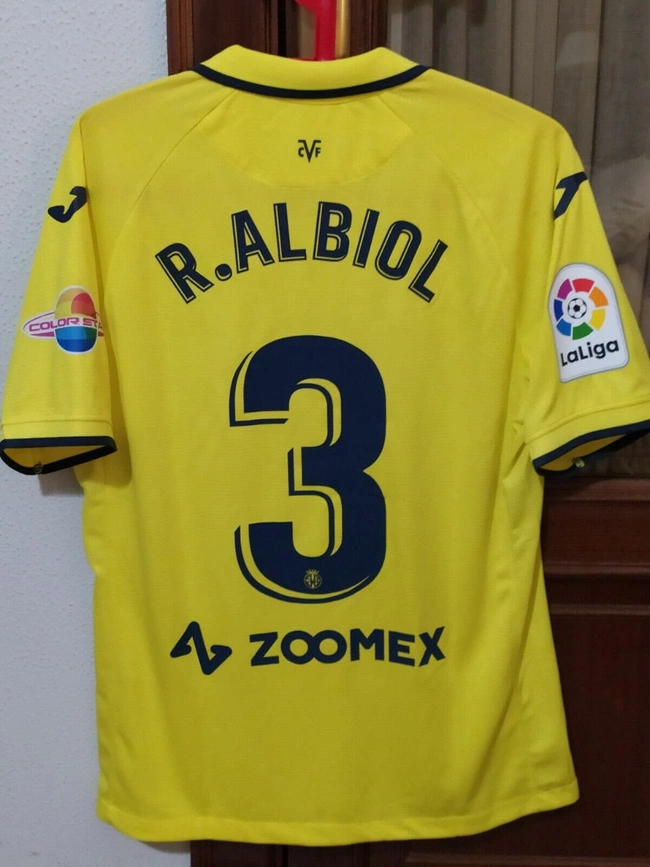 cover image of the auction item