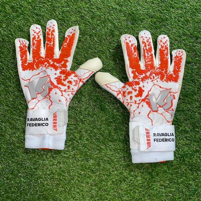 cover image of the auction item