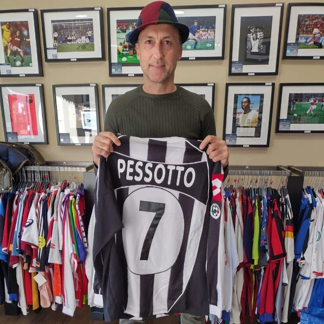 cover image of the auction item