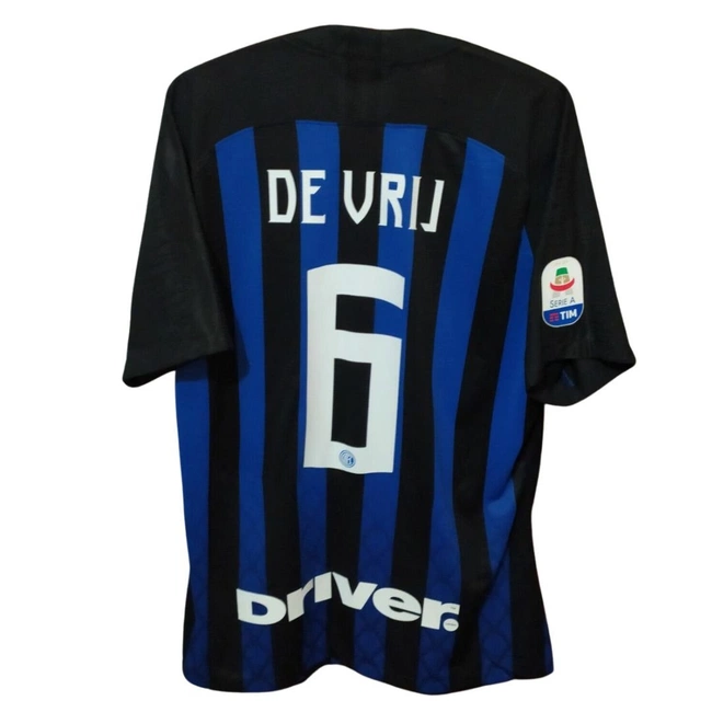 cover image of the auction item