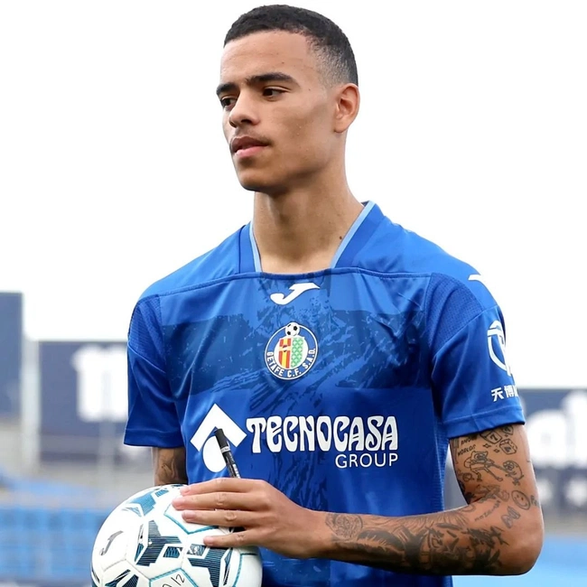 cover image of the auction item