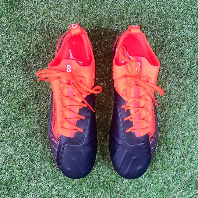 cover image of the auction item