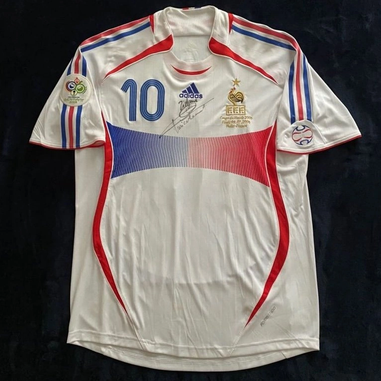か*ま様 WC 2006 フランス代表 ユニフォーム ジダン Final WC 2006 フランス代表 ユニフォーム ジダン Final - メルカリ