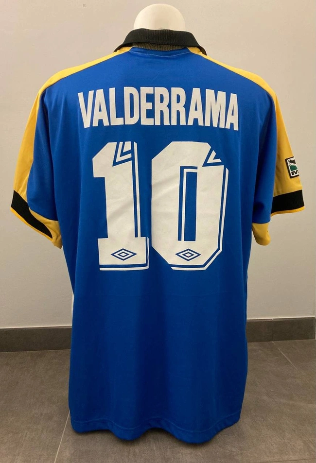 cover image of the auction item