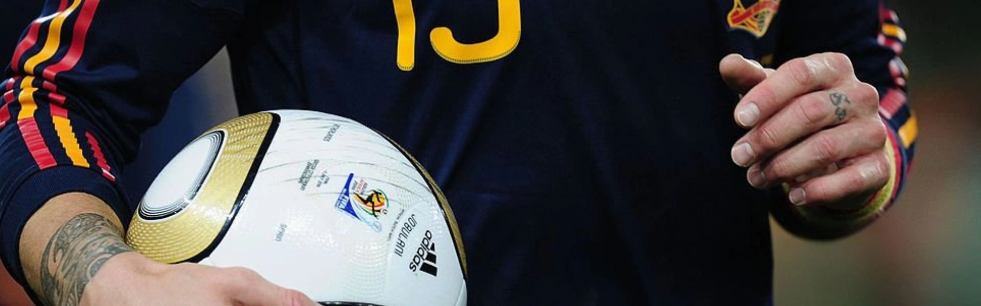 <p>Questa è la nostra collezione di fantastici palloni gara messi all’asta su Memorabid.</p><p>Palloni gara, direttamente dal campo.</p><p>Cimeli incredibilmente rari e unici.</p>